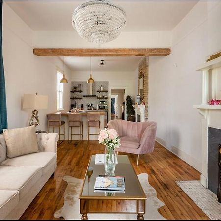 Vila Elegant Renovated House With Relaxing Courtyard New Orleans Exteriér fotografie