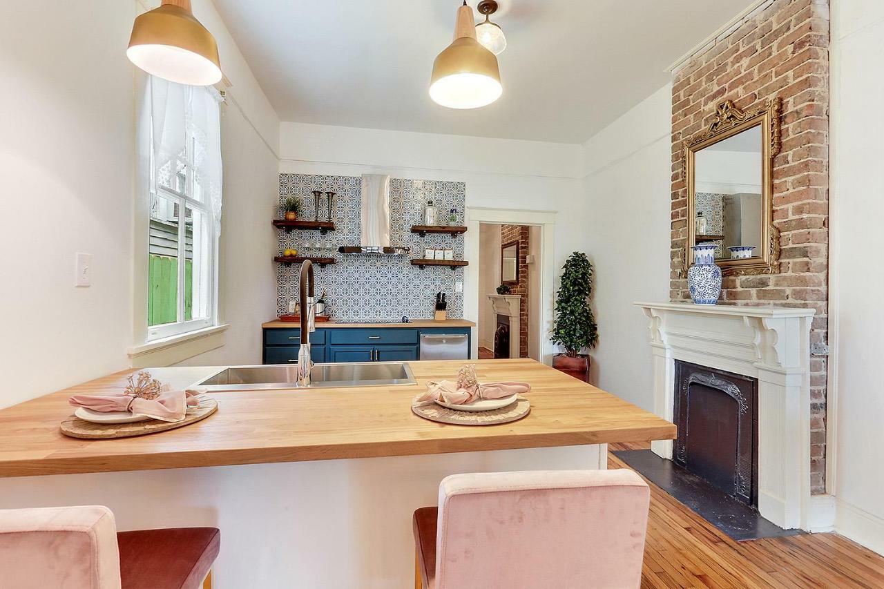 Vila Elegant Renovated House With Relaxing Courtyard New Orleans Exteriér fotografie
